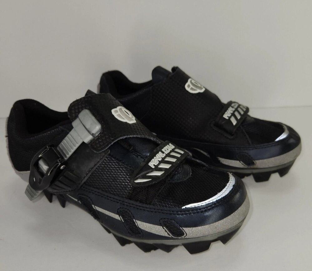 Pearl Izumi Model 5046 Mountain Biking Cycling Shoes Womens 5.5 Black Silver